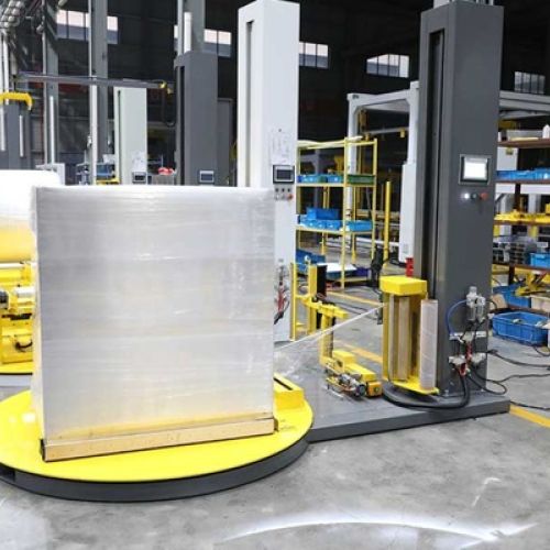 Máy quấn màng pallet
